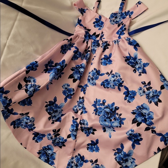 Toddler Girls Satin Hi-Low Dress - size 4T - Picture 2 of 6